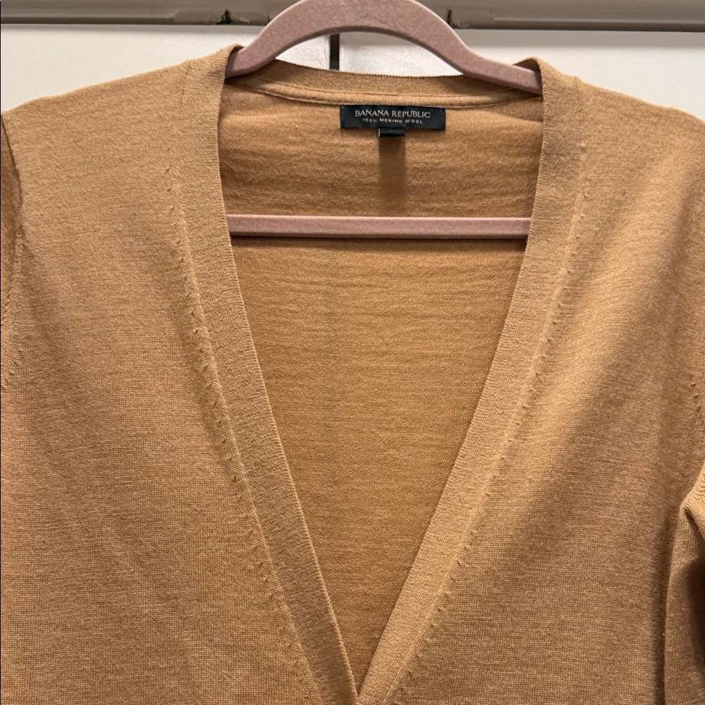 Banana Republic Camel Button-Up Cardigan brown pockets large 100% merino wool - Picture 2 of 8